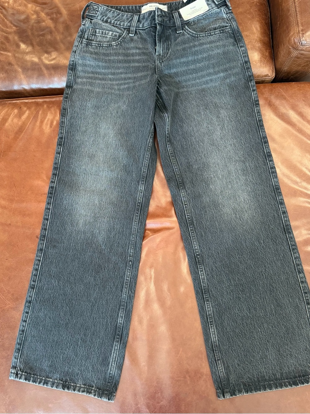 Hollister Women’s Relaxed Wide-Leg Faded Gray Jeans